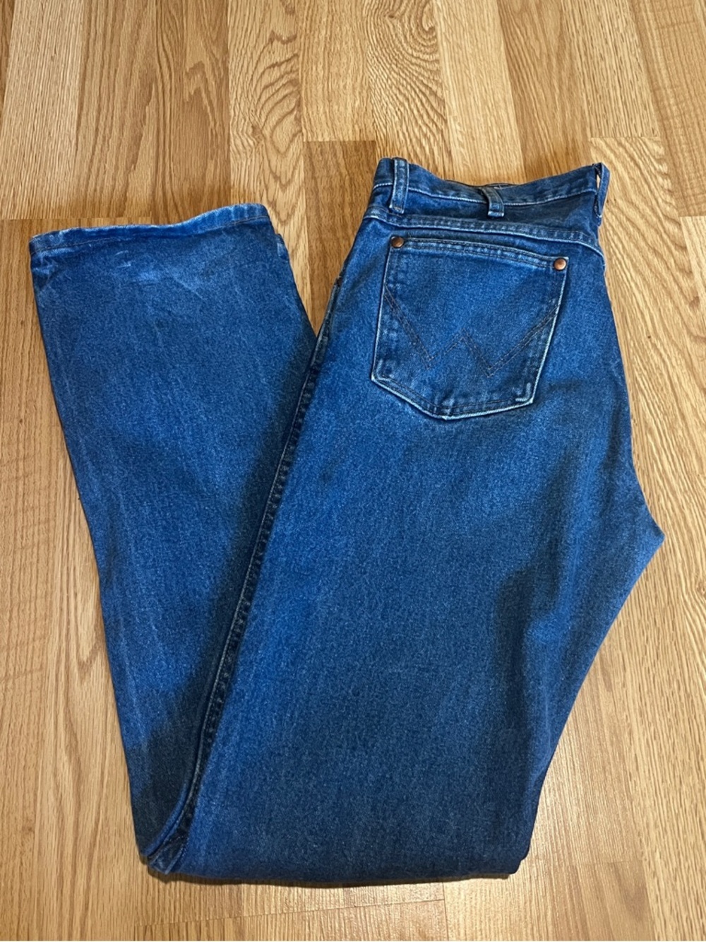 Men's Wrangler Jeans - Casual Straight Fit